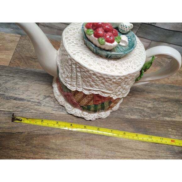 Vintage Fitz & Floyd 1992 34oz Knit Doily Christmas Teapot Cottage Core Granny - Picture 11 of 12